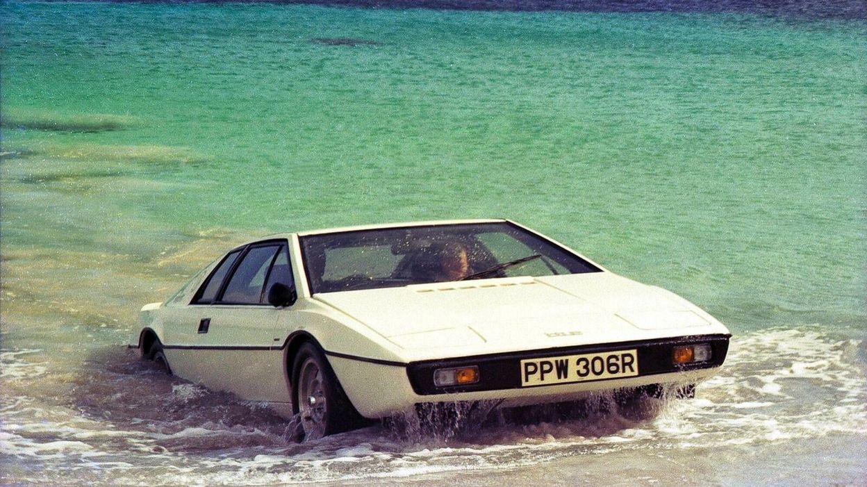 La Lotus Esprit dans l'espion qui m'aimait