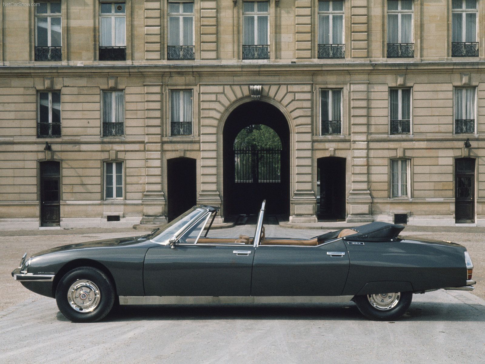 Citroen SM Présidentielle par Henri Chapron