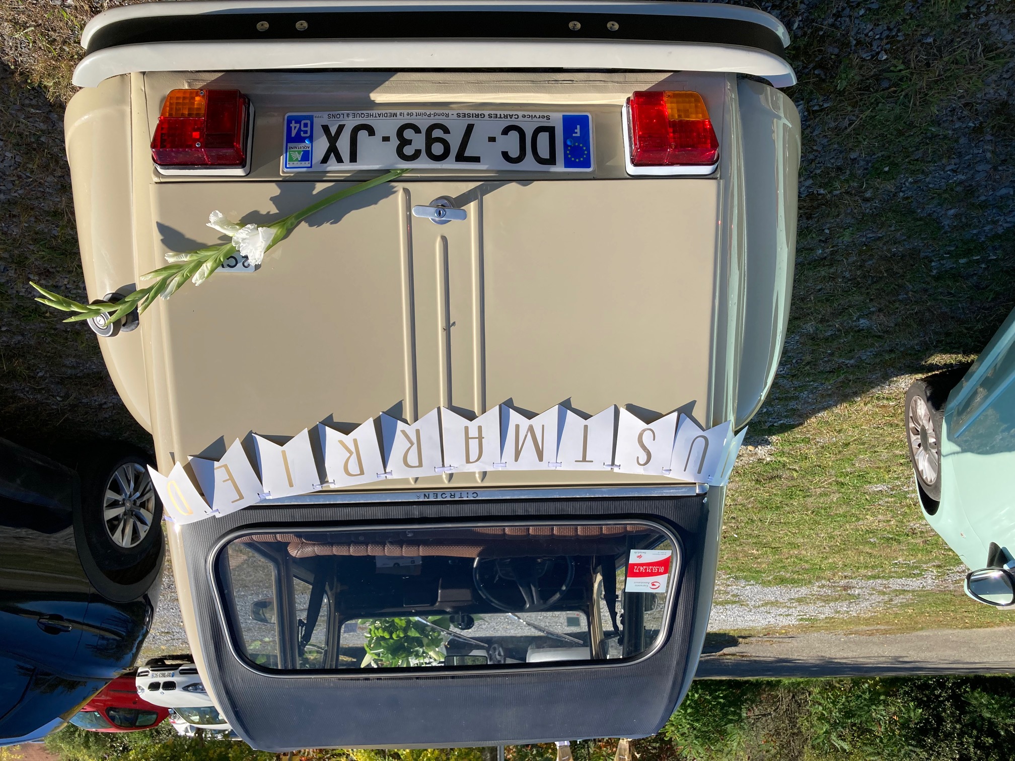 Comment décorer une 2cv pour un mariage